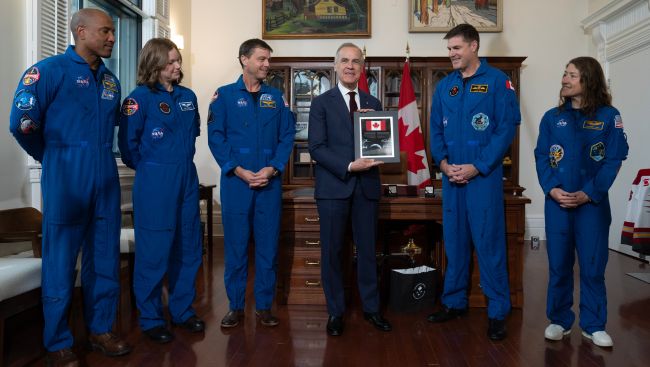 Hansen, Artemis II crew talk about future space missions in Ottawa