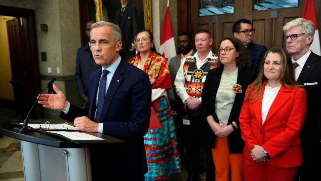 Liberal MPs meet in Edmonton to prepare for fall sitting, major projects agenda