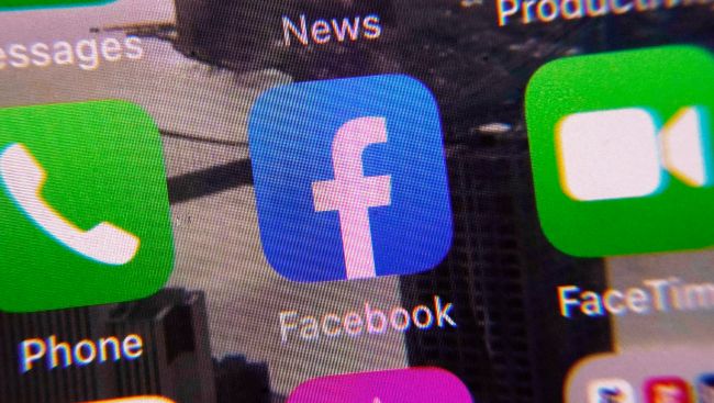 Meta pitching app store age verification law to Liberal government