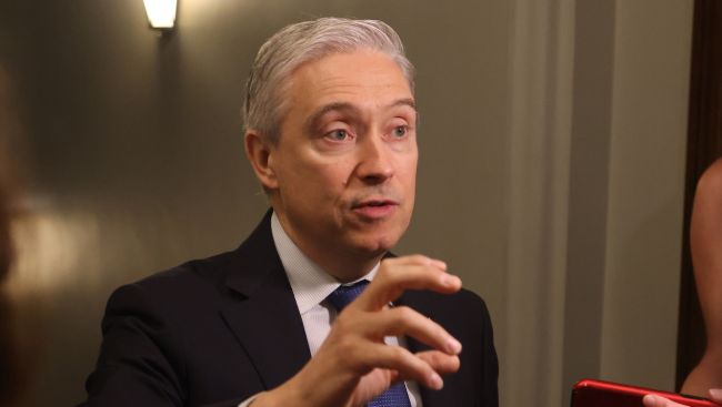 Ottawa sets 100-day timeline to fix CRA call centre delays