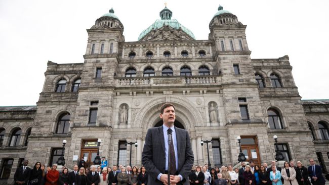 Pause of Indigenous rights act won't be confidence vote, B.C. election prospect fades