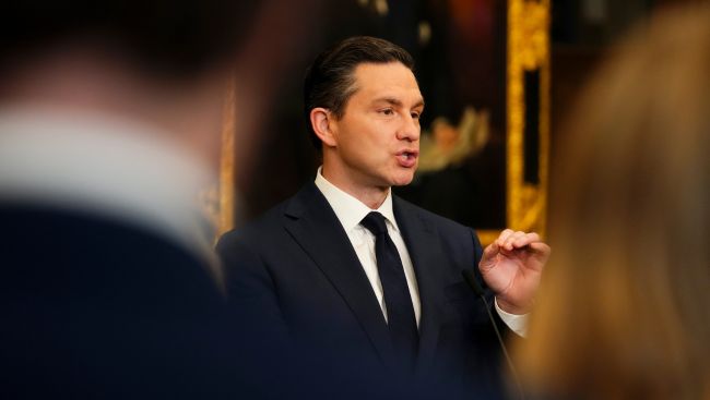 Conservatives still lead in party fundraising as Liberals close in