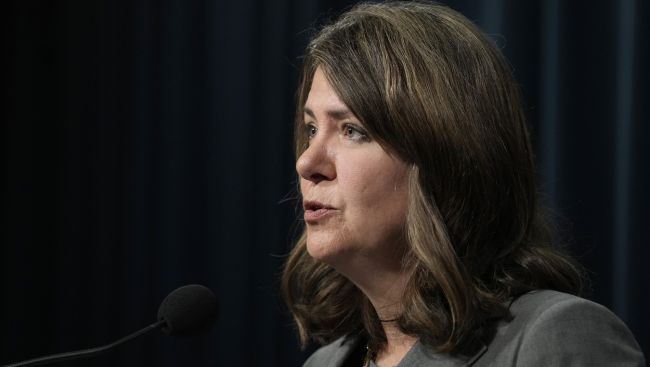 Premier Danielle Smith, Alberta Next panel to get feedback at third town hall