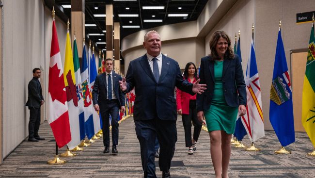 Premiers Danielle Smith and Doug Ford agree to study new energy corridors, more trade