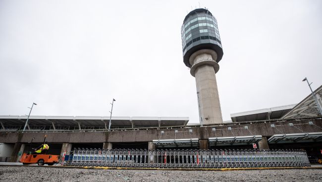 RCMP arrest alleged hijacker at Vancouver airport after airspace shut down