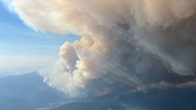 Local emergency declared over B.C. fire that shut highway as evacuation orders expand