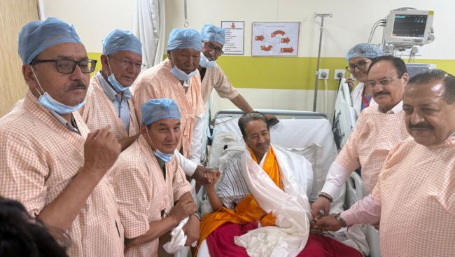Sonum Wangchuk ends hunger strike after 26 days