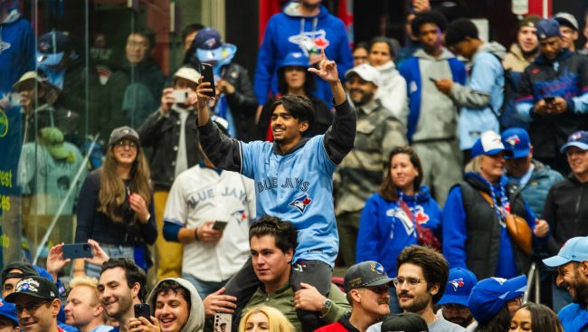 Toronto Blue Jays fans gearing up for team's first World Series appearance since 1993