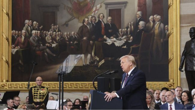 Donald Trump signals 25 per cent tariffs on Canadian imports could be coming Feb. 1