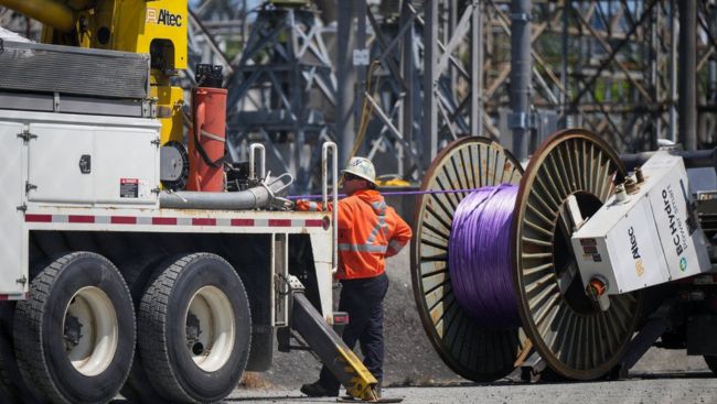 Windstorm knocks out power to thousands of BC Hydro customers along south coast