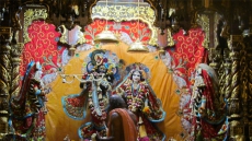 Mathura's Famous Banke Bihari Temple Joins 100 Crore Club, Renovation Soon