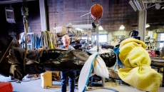 Famous Gretzky Statue Getting A Facelift Before Move To New Arena