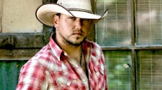 Crash Complicates Canadian Tour Of Country Singer Jason Aldean