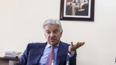 Pak Defence Minister Reads Fake News, Threatens Israel With Nuke Strike