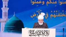 Syrian Refugees Attend Large-Scale Muslim Conference West Of Toronto