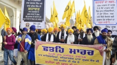 'Panj Pyaras' Take Out March Against Drugs, Slam Sukhbir