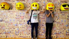 Pregnant Woman, Mrs. Claus Among 72 New Emojis