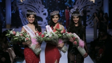 Delhi Girl Priyadarshini Chatterjee Crowned Miss India World 2016