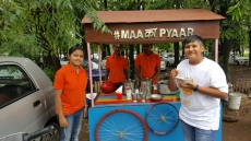 Meet An MBA And Her 'Maa-Ka-Pyaar' Food Cart In Chandigarh
