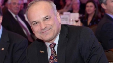 Coquitlam Mayor Richard Stewart Wears Same Suit To Every Meeting For 15 Months As Social Experiment