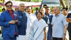 Shatrughan Sinha Sees 'Bright Future' For Tejashwi Yadav