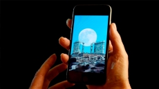 Temporary Blindness Tied To Smartphone Use In Dark