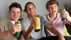 Two parents can better shield teenagers from alcohol use