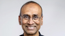 India-Born Nobel Winner Calls 'Sensible' Post-Brexit Immigration System