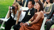 5 Tips On Choosing And Working With A Wedding Photographer