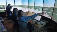 Canada is losing more air traffic controllers than it's hiring: aviation expert