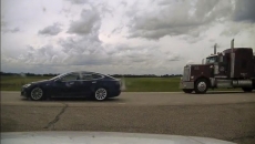 Mountie didn't see anyone inside speeding Tesla
