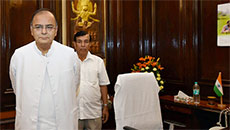 Arun Jaitley Admitted To AIIMS, Condition ‘Stable’; Pm Modi, Shah Pay Visit