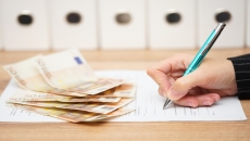 Panel recommends against B.C. basic income for all