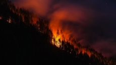 B.C. wildfires expected to pick up after weather-induced lull on the weekend