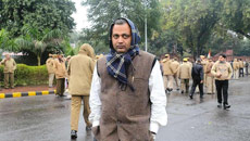 AAP leader Somnath Bharti beaten up in Varanasi