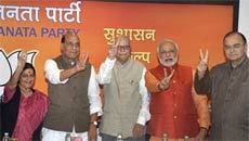 2014 polls: Congress down, BJP far from Mission 272
