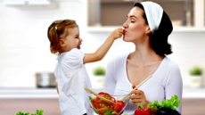 Strong parental bonds make kids smart