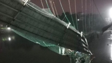 Rusted ropes of Morbi bridge not replaced, only repainted: Public prosecutor