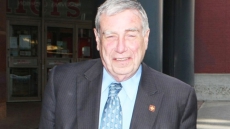 Former Harper aide facing three new lobbying charges, RCMP says