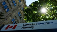 Federal union launches campaign denouncing cuts at CRA call centres