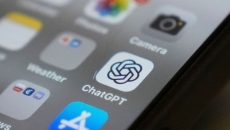 Most Canadians want social media, AI chatbot ban for kids under 16, poll indicates