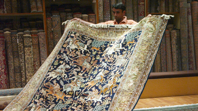 Schemes soon to revive Benarasi sari, carpet industries