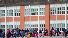 Doctors fear CDC vaccine recommendation changes will fuel vaccine hesitancy in Canada