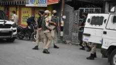 Cop, civilian injured in Srinagar militant attack