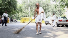 How cleanliness begets honesty