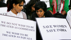 Delhi gang rape: SC extends stay on death sentence of two convicts