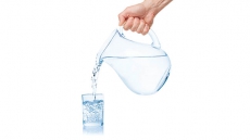 Drink More Plain Water To Stay Slim