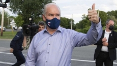 Liberals highlight policy differences with Tories