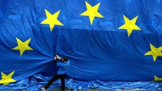 Europe considers measure that could ease oilsands imports