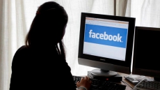 Facebook To Hire 3,000 To Review Videos Of Crime And Suicide